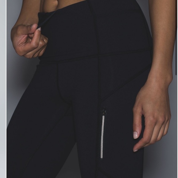 🖤LULULEMON LUCENT ICE QUEEN TIGHT-HIGH RISE-REFLECTIVE-POCKETS-4🖤 - Picture 7 of 16
